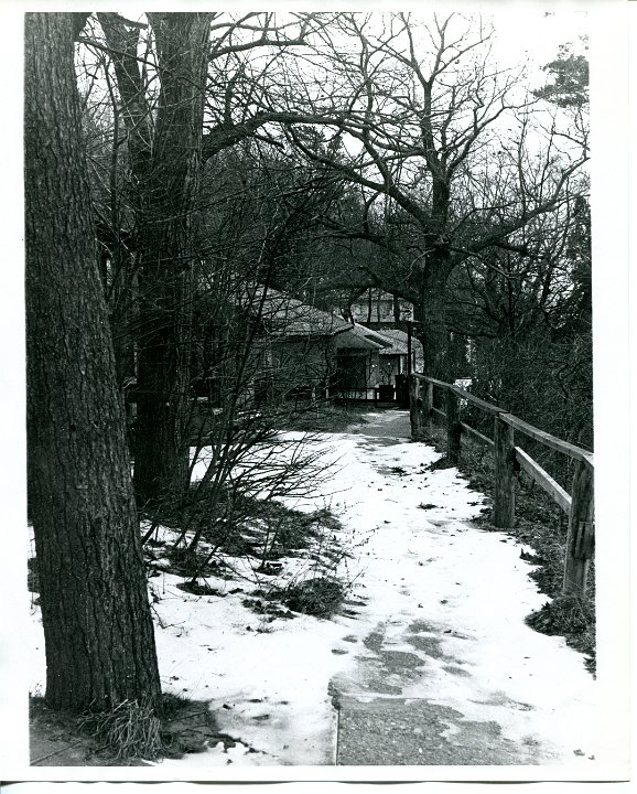 Lakefront Cabins Winter 1972 walkway